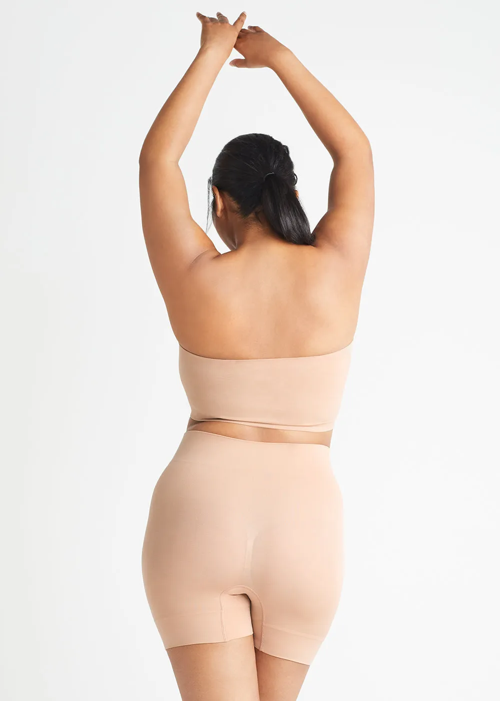 Bria Comfortably Curved Smoothing Short - Seamless