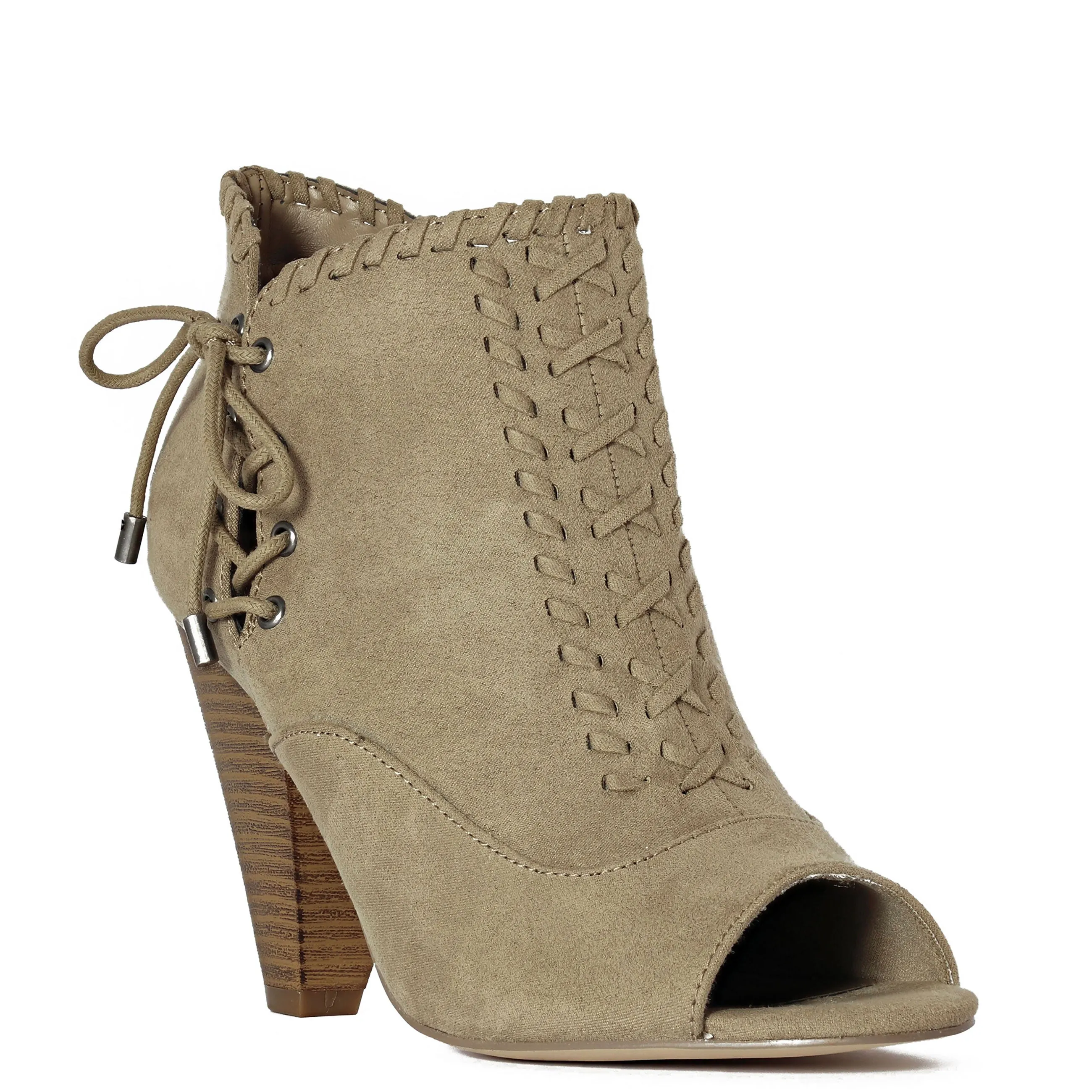 Indigo Rd Women's Finn-A Bootie in Camel