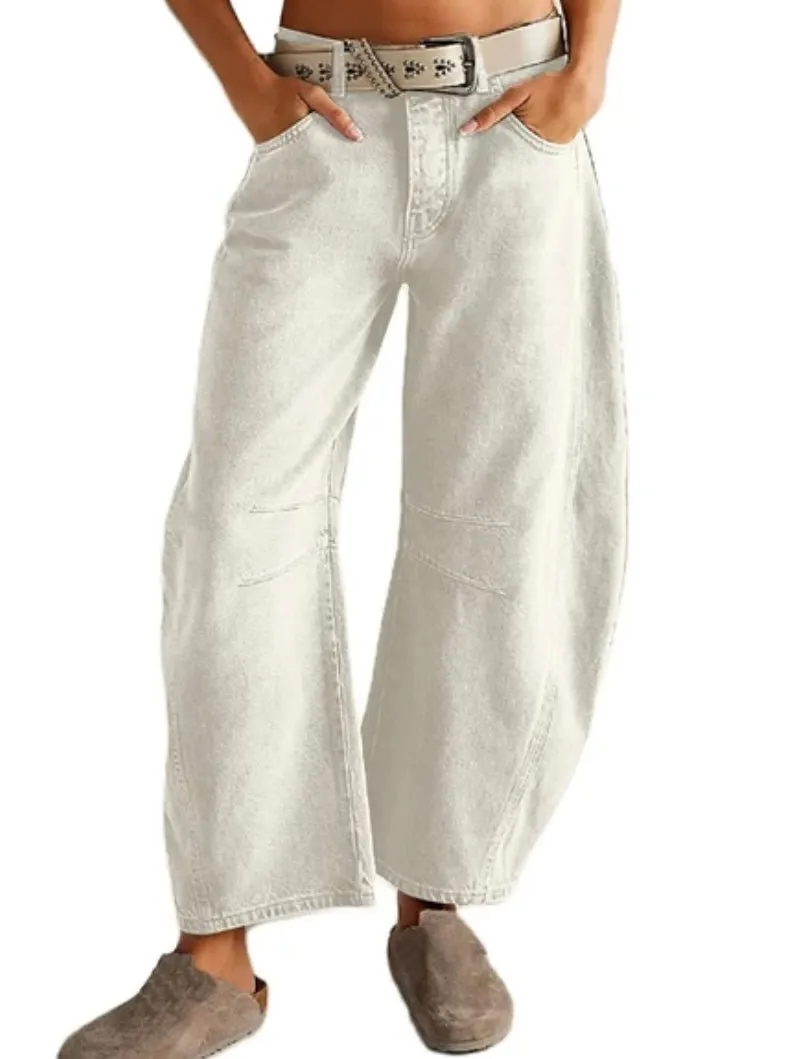 Oversized white baggy jeans